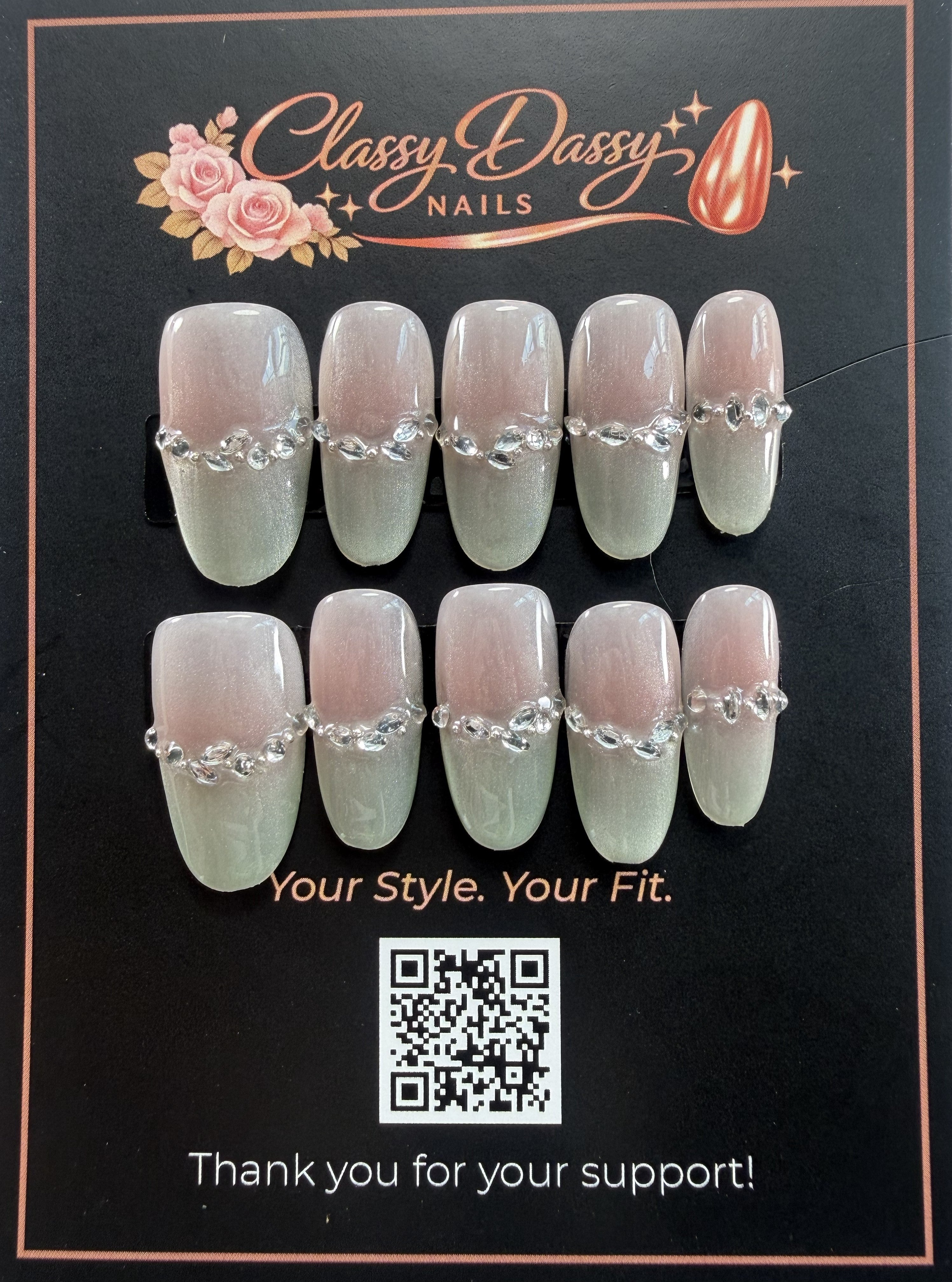Silver Chain Border Oval Press-On Nails – Medium Length